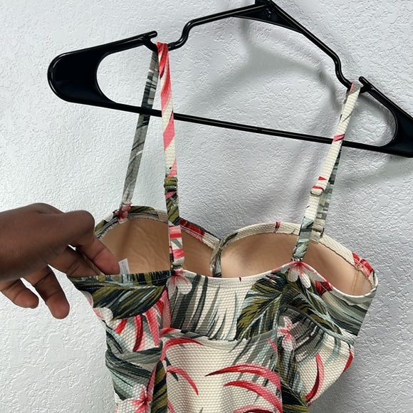 Kona Sol Women's Bandeau Pique High Coverage One Piece Swimsuit Floral Size M - Picture 7 of 8